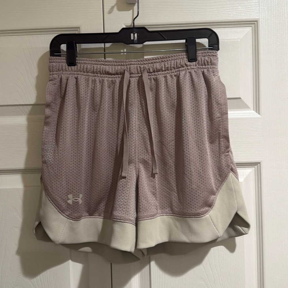 UA Men’s athletic shorts, M.